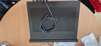Accuphase e-205 integrovaný zesilovač - 6