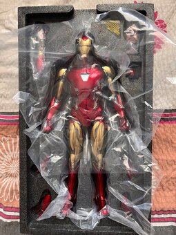 Hot Toys IRON MAN mark 85 diecast - 6