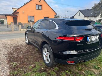 Jaguar F-Pace - 6