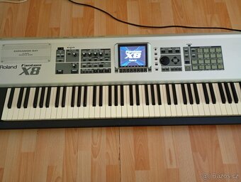 Roland Fantom X8 - 6