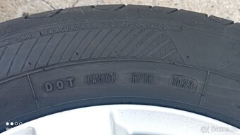 Goodyear 205/60R16, rozteč 5x114,3 - 6