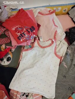 Dětské dívčí oblečení 4 až 6 let - 6