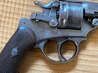 Armadni revolver - 6