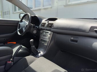 Toyota Avensis - 6