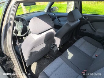 Škoda Octavia 1.9 TOUR, 2010 - 6