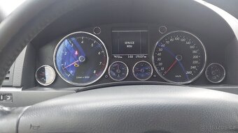 Volkswagen Touareg - 6