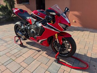 Honda CBR 1000rr Fireblade - 6
