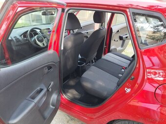 Kia Venga 1.4 benzín,87000KM,KOUP.ČR,CEBIE,PO SERVISU A STK - 6