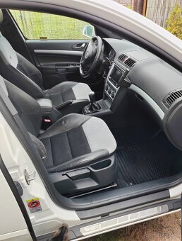 Škoda Octavia RS, combi - 6