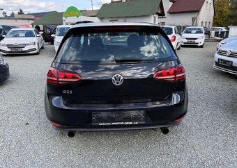 Volkswagen Golf 2.0 GTI benzín manuál 162 kw - 6