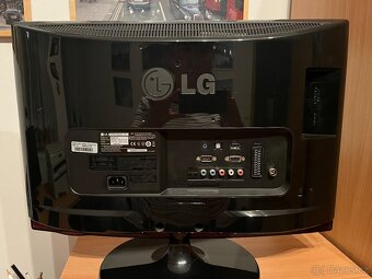 Malá TV, zn. LG, úhlopříčka 54,5 cm - 6