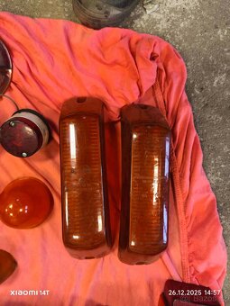 Světla / kryty světel - 6