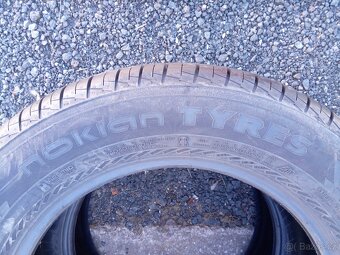 Prodám 2 ks let. pneu Nokian rozměr 215/65 R 17 - 6