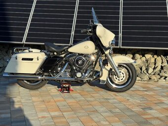Harley Davidson FLHTC Electra Glide Classic Police - 6