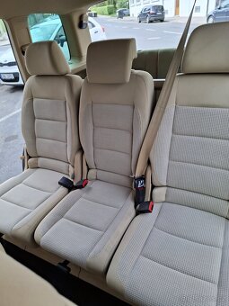 Vw Touran 2 Litr benzín 7 míst - 6