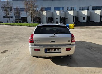 Chrysler 300C 5.7 Hemi - 6