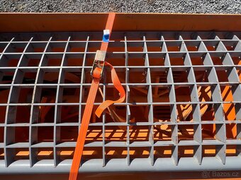 Míchačka na beton na Smykový Nakladač - 6