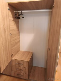 Šatní skříň - 6