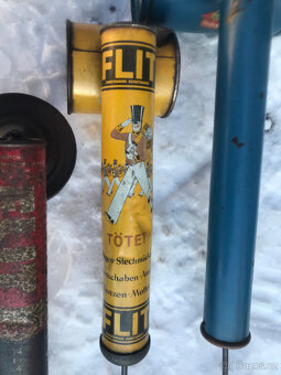 Velmi staré rozprašovače - 6