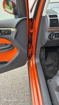 Prodám VW CrossTouran 1,4 TSI 125 kw - 6