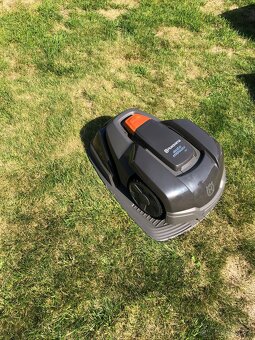 Robotická sekačka Husqvarna Automower 105 - 6