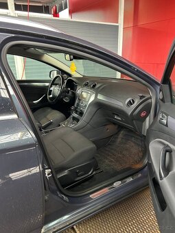 Ford Modneo 2013 - 6