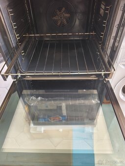 Parní Whirlpool W7 OS4 4S1 P BL, pyrolýza, A+, PC 22.000,- - 6