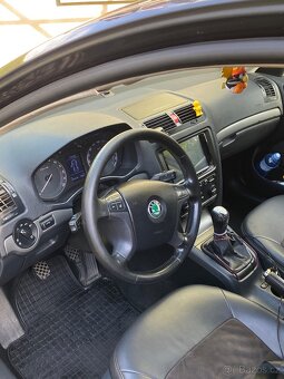 Škoda Octavia 2.0 tdi 103 Kw - 6