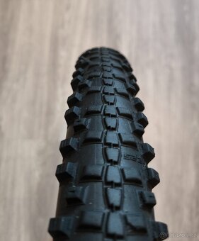 Prodám 2 ks plášťů zn. Schwalbe o vel. 29 - 6