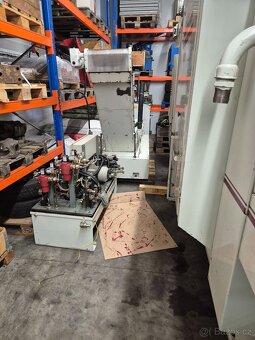 CNC odvalovací frézka TOS Čelákovice OFA 32CNC/6 - 6
