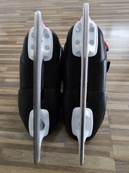 Prodám nastavitelné lední brusle Fila XOne Ice vel. 32-35 - 6