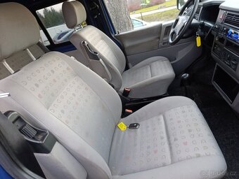 Volkswagen Transporter 2.5 TDi 75kw 5-9míst - 6