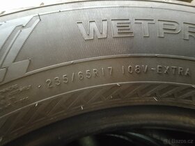 Nokian 235/65 r17 - 6