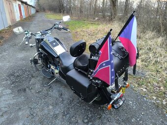 Suzuki Intruder 1500LC - 6