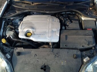 Renault Laguna III sedan 2.0 Dci 110kW M9R744, r.v. 2010 - 6