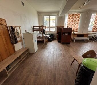 Dražba průmyslového areálu s výrobními a skladovacími halami - 6