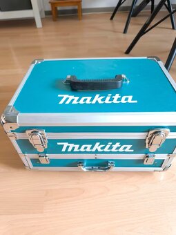 Makita aku vrtačka DHP453 s kufrem a vším příslušenstvím - 6