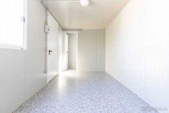 Kancelářkská buňka s WC a umyvadlem - 6