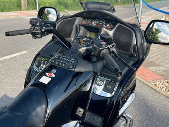 Honda GL 1800 Gold Wing ABS - 6