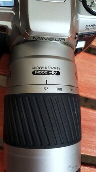 Minolta Dynax 505i Super AF28-80mm f1:3.5-5.6 Macro, 75-300m - 6