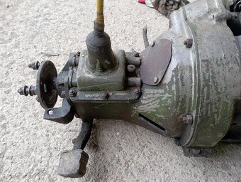 Moskvič 400 401 - 6