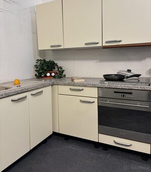 Nadčasová kuchyně LEONA - 6