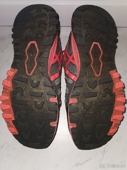 Dětské sportovní boty ASICS Gel - Fuji Attack 5 GTX , vel.37 - 6