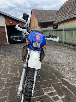 Motorka Husqvarna TE 410 E enduro - 6