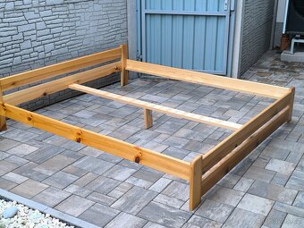 Prodám manželskou postel 180cm x 200cm - 6