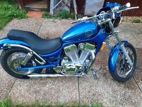 Suzuki vs1400 intruder - 6