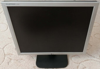 LCD monitor - 6