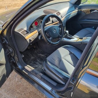 Mercedes-Benz E270 - 6