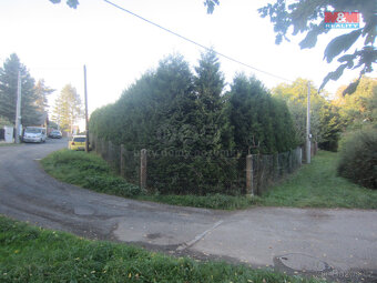 Prodej stavebního pozemku 900 m2, Ohrobec, ul. Lipová - 6