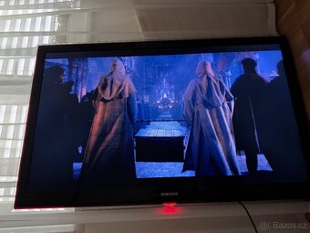 TV Samsung model (UE55b7000WW) bez podstavce , pouze na zeď - 6